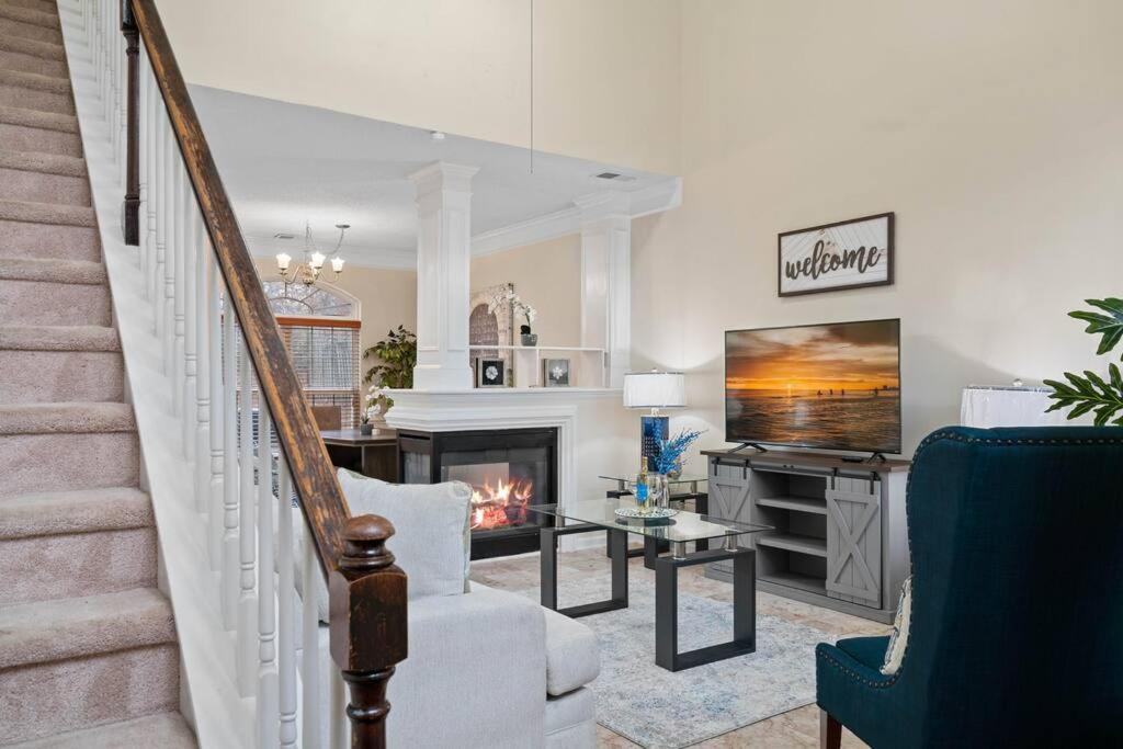 Cozy 4B 2 5B University Home King Beds Jacuzzi Charlotte Esterno foto