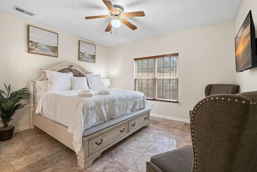 Cozy 4B 2 5B University Home King Beds Jacuzzi Charlotte Esterno foto