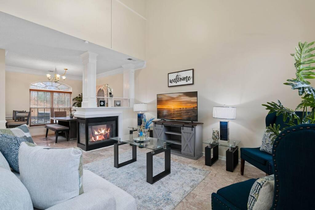 Cozy 4B 2 5B University Home King Beds Jacuzzi Charlotte Esterno foto